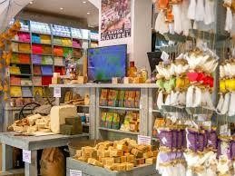 /international/fr/apt-provence-alpes-cote-d-azur-310105986943/