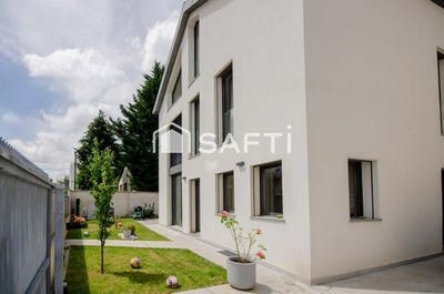 /international/fr/clamart-ile-de-france-310100522879/