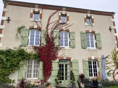 /international/fr/saint-sornin-la-marche-limousin-120095923327/