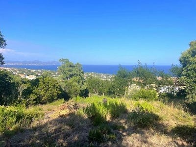 /international/fr/saint-raphael-provence-alpes-cote-d-azur-120079099032/