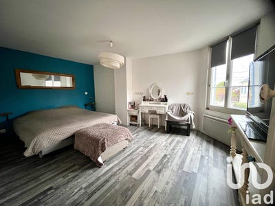 /international/fr/henonville-picardie-310104862225/