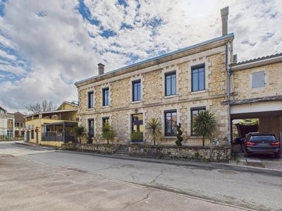 /international/fr/la-roche-chalais-aquitaine-120098200310/?lang=en