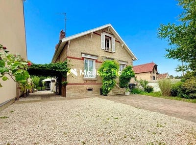 /international/fr/chambly-picardie-310108899132/?lang=th
