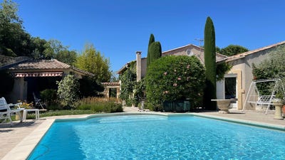 /international/fr/remoulins-languedoc-roussillon-310099840889/