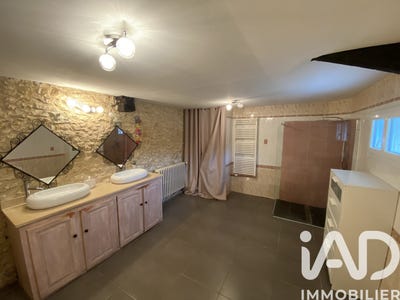 /international/fr/donnezac-aquitaine-310105892342/