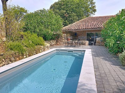 /international/fr/saint-chinian-languedoc-roussillon-310107760539/