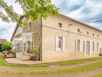 /international/fr/coutras-aquitaine-310100606620/