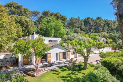 /international/fr/aix-en-provence-hh-15816480-aix-en-provence-provence-alpes-cote-d-azur-310100959588/?lang=fr