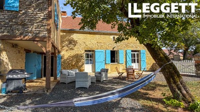 /international/fr/salignac-eyvigues-aquitaine-310119997753/