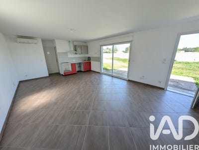 /international/fr/coutras-aquitaine-310103638025/