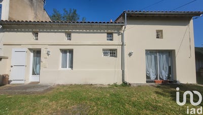 /international/fr/les-eglisottes-et-chalaures-aquitaine-310099422891/