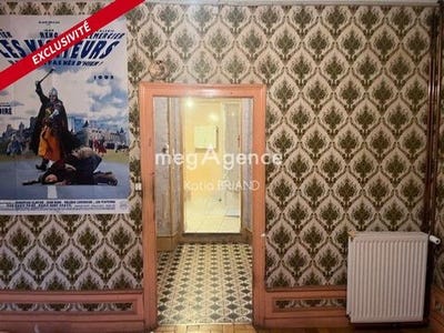 /international/fr/laval-pays-de-la-loire-310108458922/