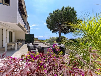 /international/fr/villeneuve-loubet-provence-alpes-cote-d-azur-310098340807/
