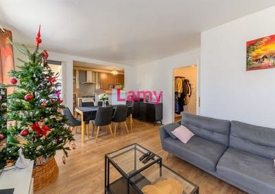 /international/fr/bussy-st-georges-ile-de-france-310100102790/