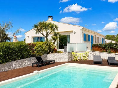 /international/fr/cozes-charente-310107650464/