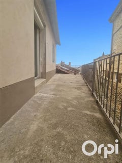/international/fr/saint-julien-de-peyrolas-languedoc-roussillon-310108105600/