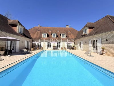 /international/fr/thiviers-aquitaine-310108454959/