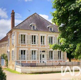 /international/fr/thury-picardie-310108038033/