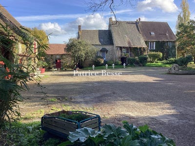 /international/fr/fresnay-sur-sarthe-pays-de-la-loire-310104531576/