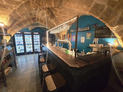 /international/fr/uzes-aquitaine-310103099539/