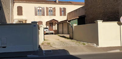 /international/fr/ruffec-charente-310100387447/