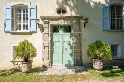 /international/fr/anduze-languedoc-roussillon-310100495343/