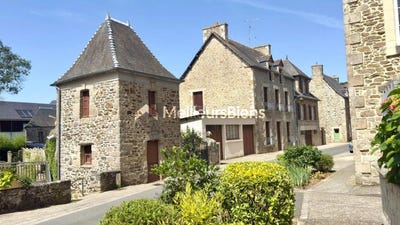 /international/fr/jugon-les-lacs-brittany-310108926422/?lang=th