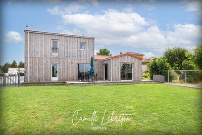 /international/fr/la-chapelle-basse-mer-pays-de-la-loire-310100067937/
