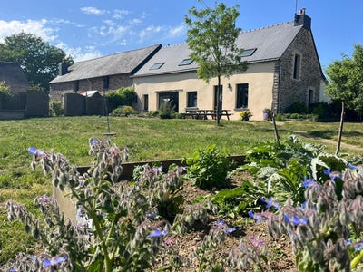 /international/fr/ploermel-brittany-310105916321/