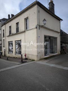 /international/fr/pouance-pays-de-la-loire-310106690153/