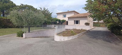 /international/fr/mouans-sartoux-provence-alpes-cote-d-azur-310108137583/