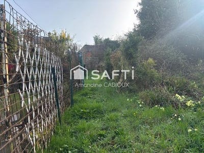 /international/fr/neuilly-la-foret-la-basse-normandie-310106267378/