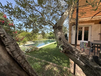 /international/fr/garons-languedoc-roussillon-310100576810/