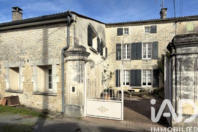/international/fr/les-metairies-centre-val-de-loire-310105718521/