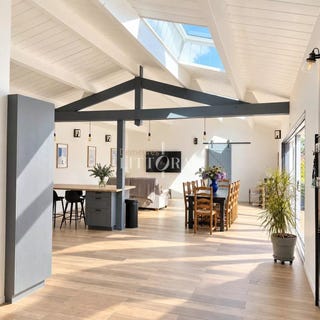 /international/fr/l-ile-d-yeu-pays-de-la-loire-310110008300/