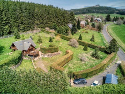 /international/fr/murat-le-quaire-auvergne-310098703445/