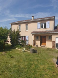/international/fr/oradour-sur-glane-limousin-310100489904/