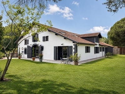 /international/fr/peyrehorade-aquitaine-310108316777/