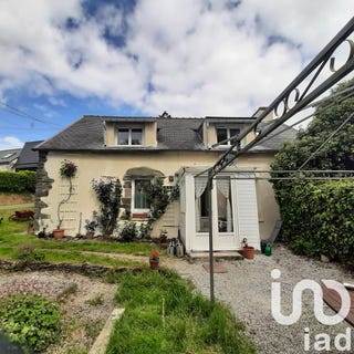 /international/fr/mael-carhaix-brittany-310099253710/