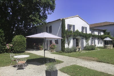 /international/fr/etaules-charente-310107562589/