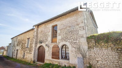 /international/fr/faye-la-vineuse-centre-val-de-loire-310098113713/?lang=zh-tw