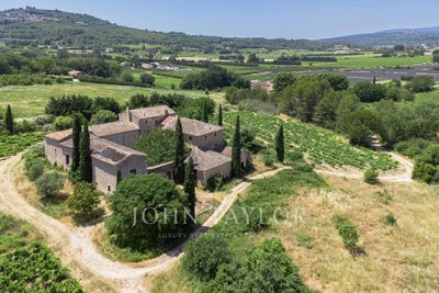 /international/fr/bonnieux-provence-alpes-cote-d-azur-310100388046/