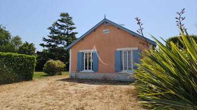 /international/fr/port-des-barques-charente-310104471004/