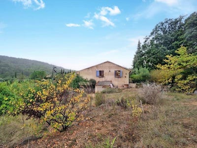 /international/fr/aigues-vives-languedoc-roussillon-310104250573/