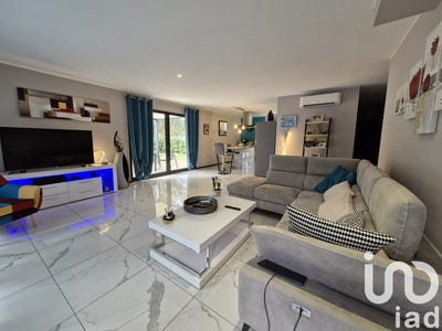 /international/fr/rocbaron-provence-alpes-cote-d-azur-310097152068/