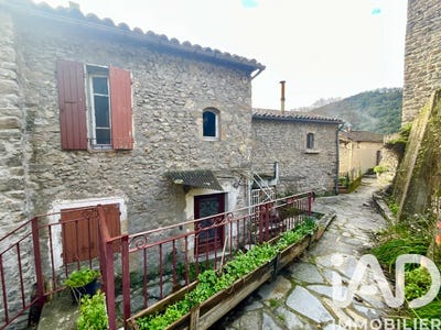 /international/fr/les-salles-du-gardon-languedoc-roussillon-310107738317/