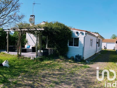/international/fr/le-chateau-d-oleron-charente-310100786799/