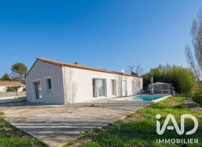 /international/fr/vacquieres-languedoc-roussillon-310106773614/?lang=de