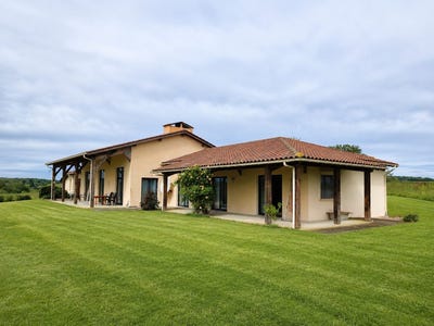 /international/fr/mirande-midi-pyrenees-310108789298/?lang=pt