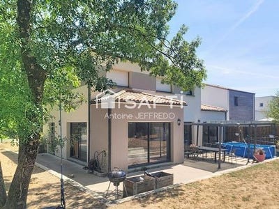 /international/fr/corcoue-sur-logne-pays-de-la-loire-310119484332/
